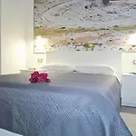 Oikos Sikelias 3*